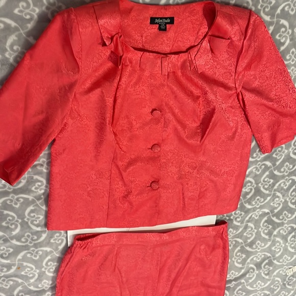 Brilliant PEACH colored Skirt and Blazer Suit - Picture 3 of 3